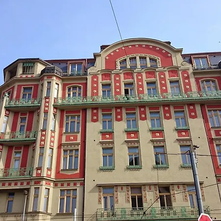 Manes Riverfront Apartament Praga