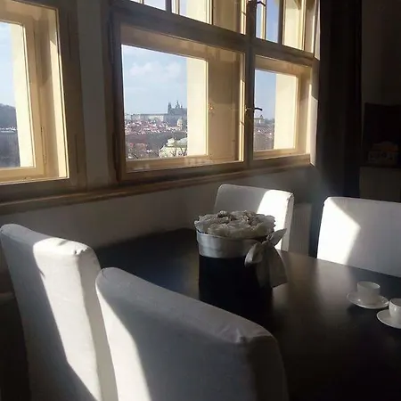 Manes Riverfront Apartment